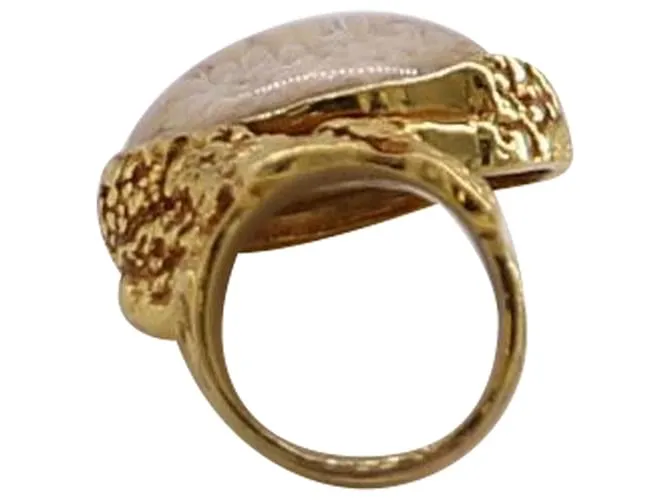 Anillo Saint Laurent Arty en metal dorado 