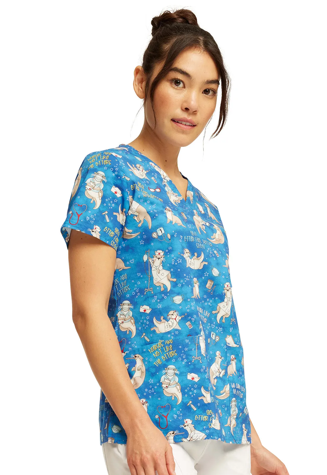 CHEROKEE VNECK PRINT TOP IN CARE LIKE NO OTTER