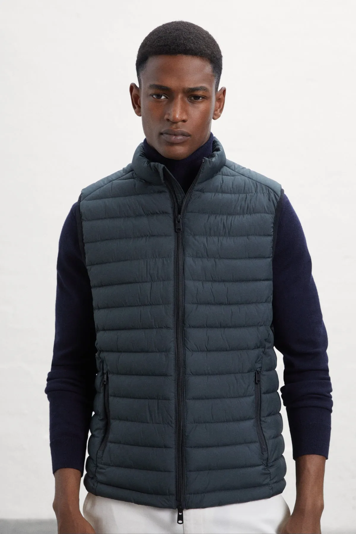 GREEN CARDIFF VEST