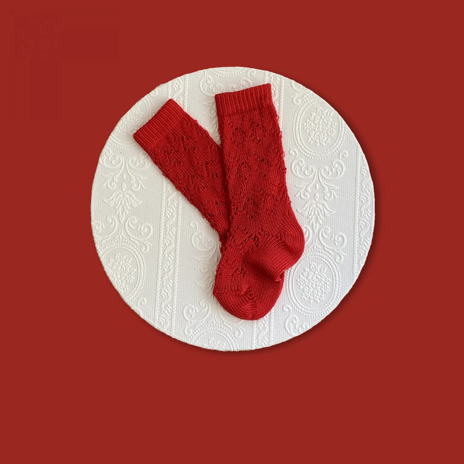 High openwork unisex sock.