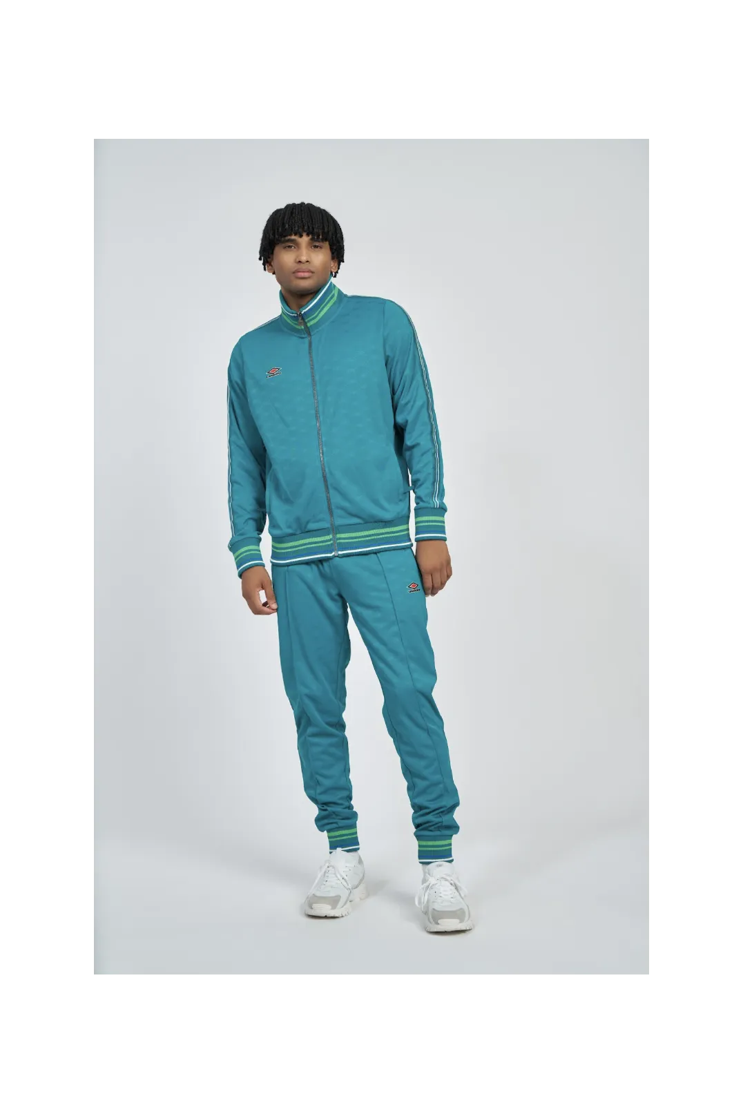 Pantalón Umbro Monogram Track Quetzal Green