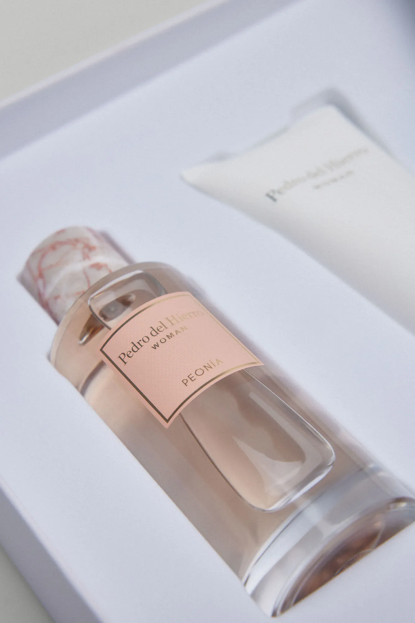 Pedro del Hierro Cofre fragancia Peonia