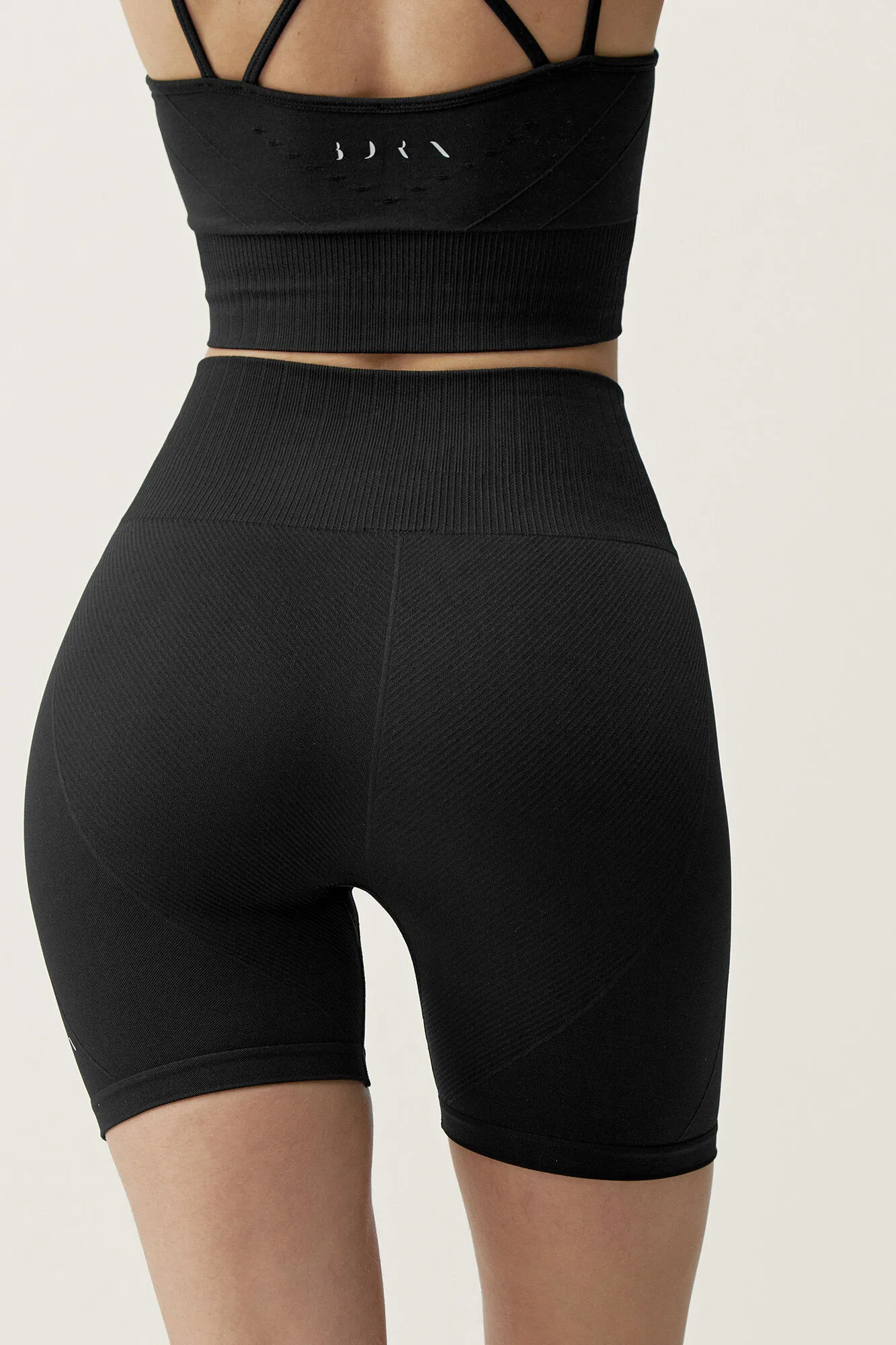 Short Dana Black