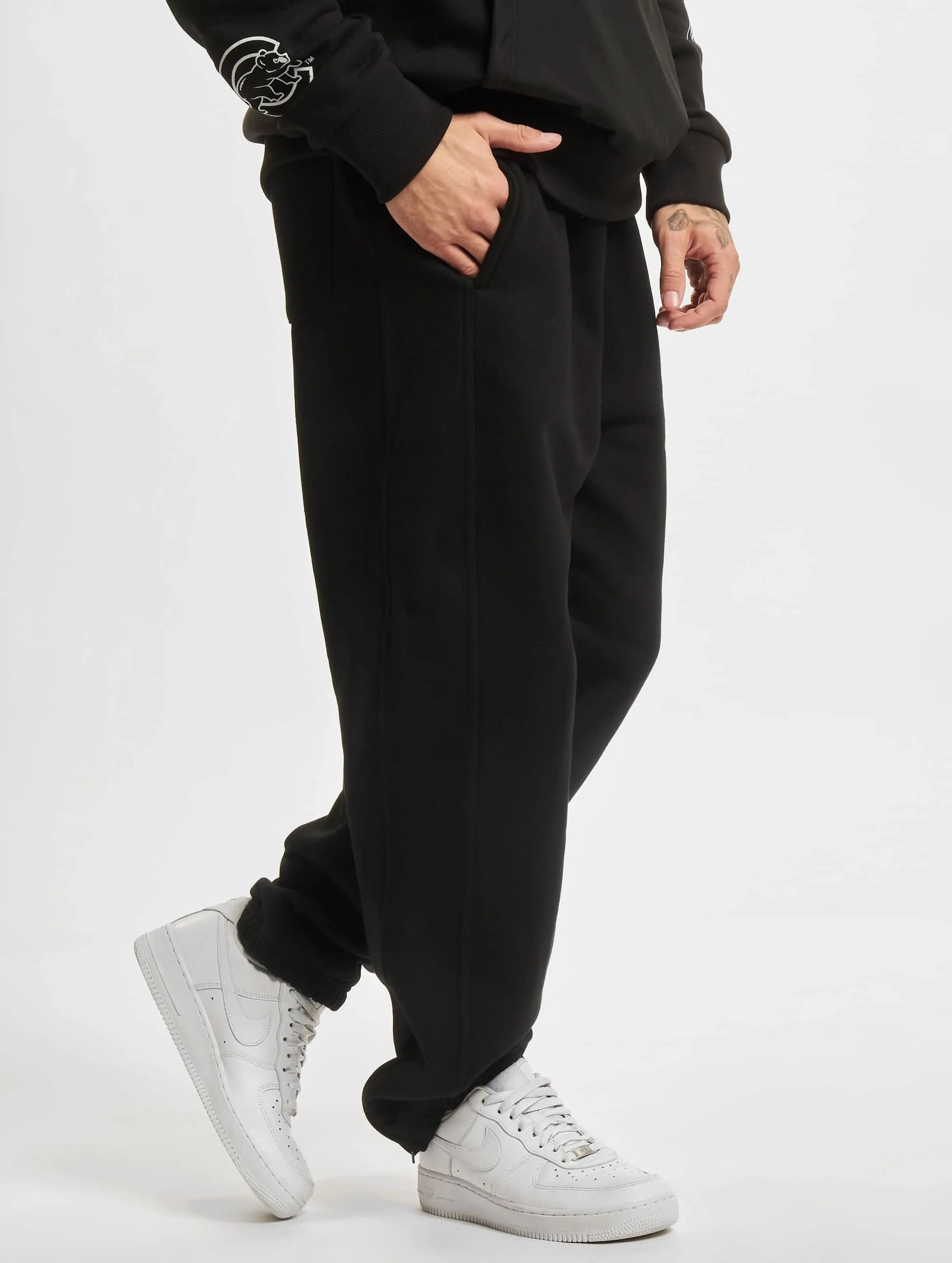 Urban Classics Blank