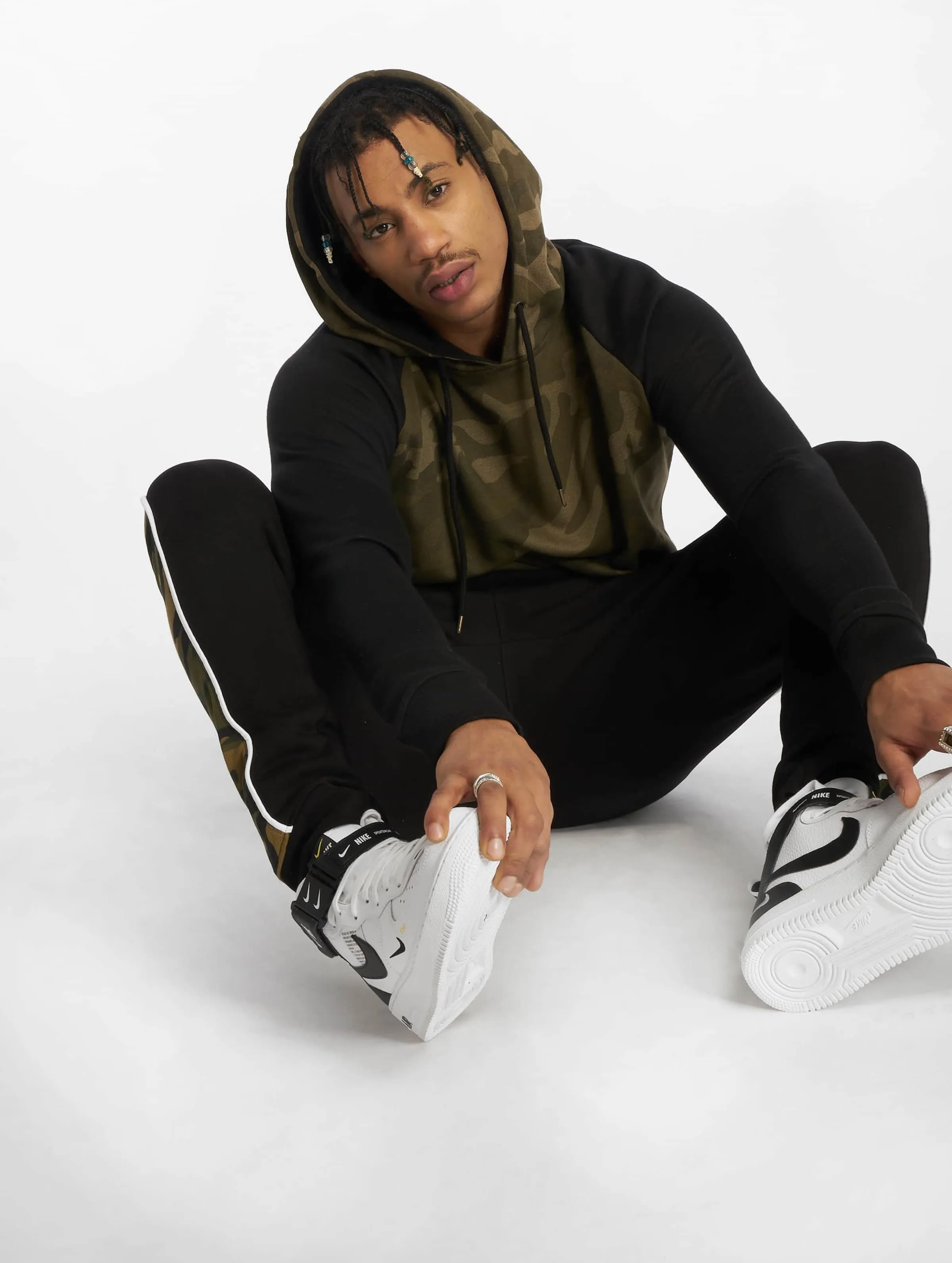Urban Classics Camo Contrast Raglan
